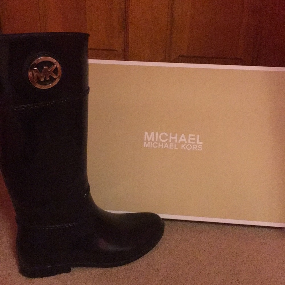 Michael Kors Rainboots